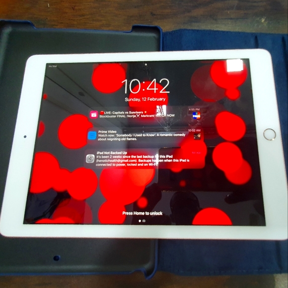 IPAD 6TH GEN 128GB Cellular/Wifi - Picture 13 of 16